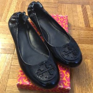 Tory Burch- Reva- Tumbled Patent Grain -Navy